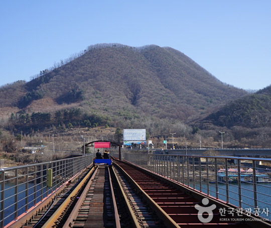 레일, 사륜바이크